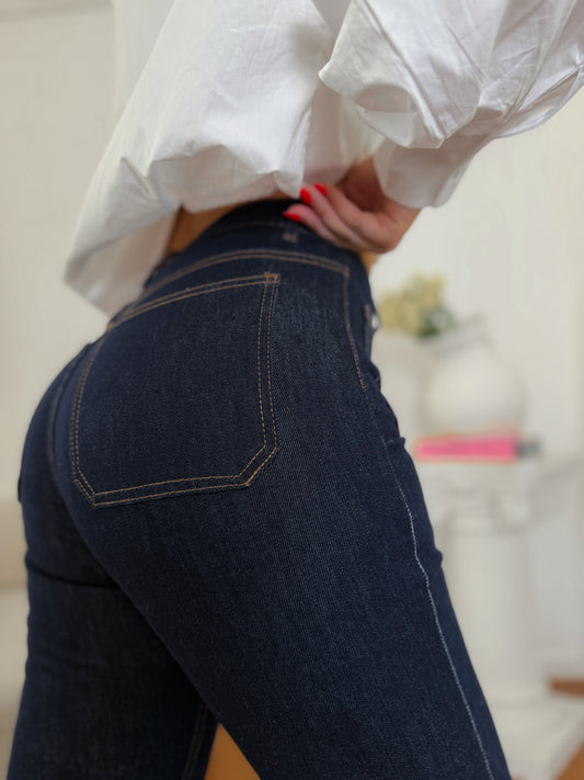 Jean Sculpt taille haute avec gaine amincissante et boutons