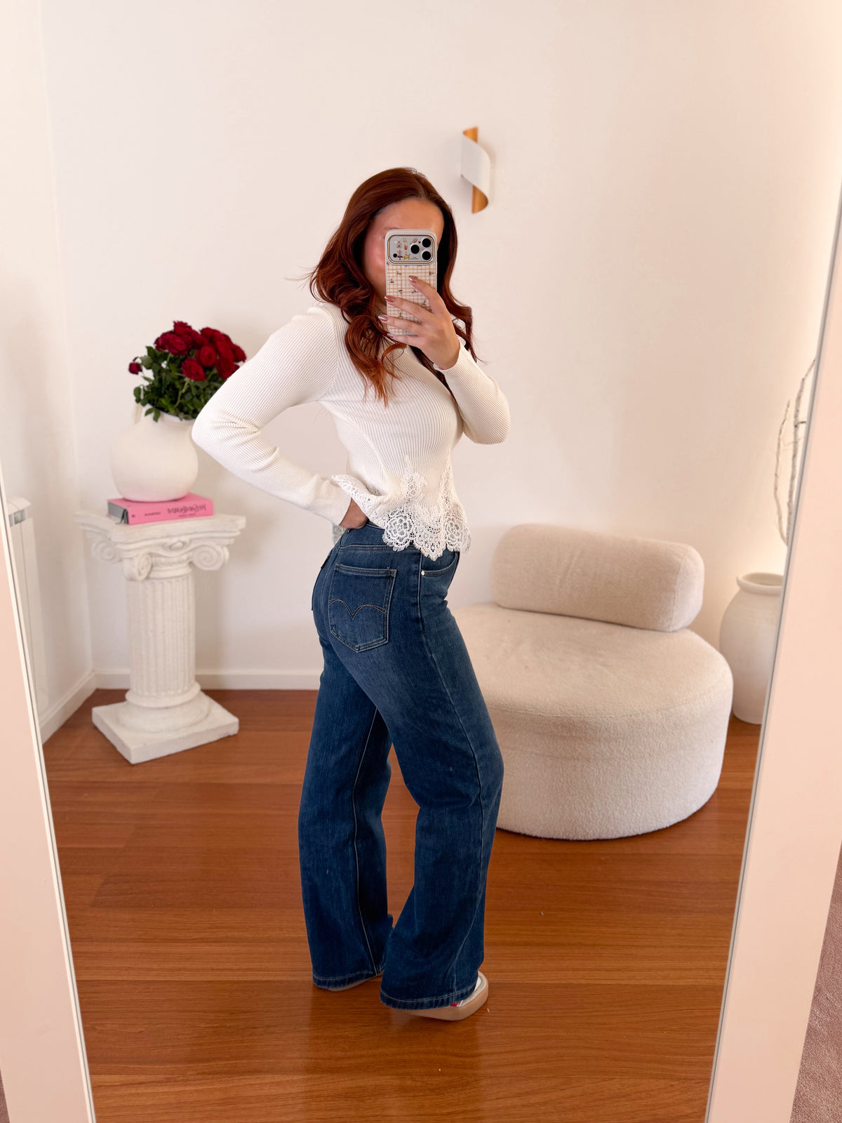 Camisola de malha canelada com renda