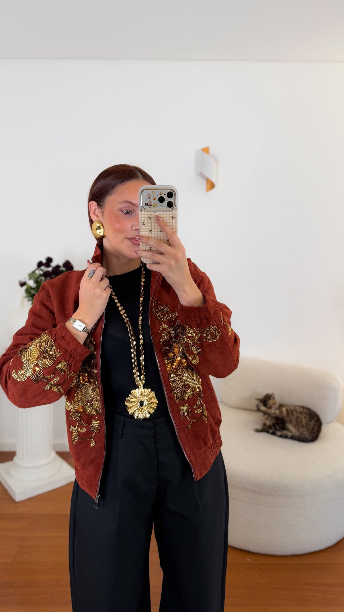 Bomber com Aplicações Douradas