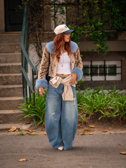 Cappotto con stampa Bambi, collo e polsini a contrasto