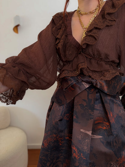 Blusa Romântica com Folhos e Renda