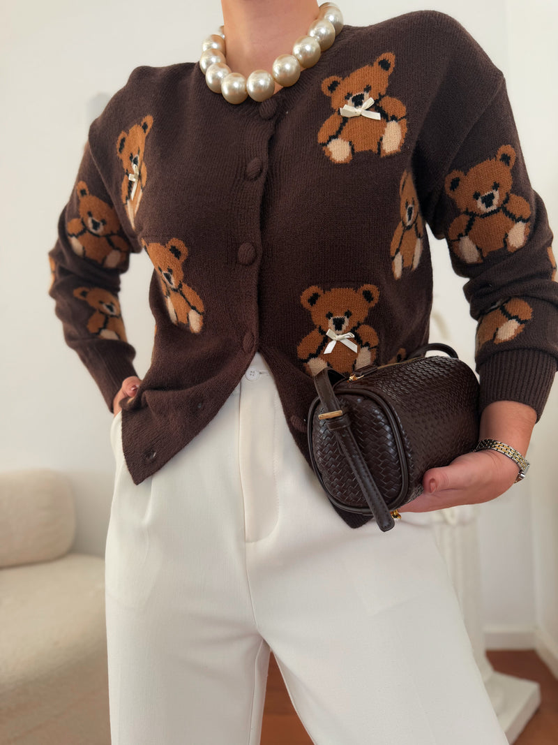 Cardigan castanho com ursinhos e laços