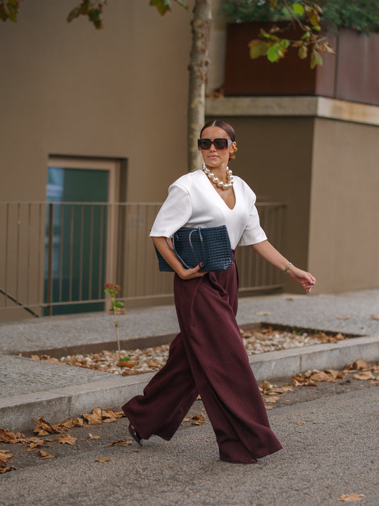 Maglia basic con spalline imbottite