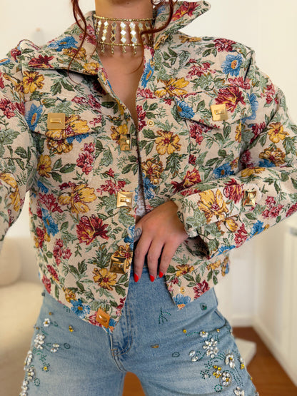 Casaco em jacquard floral com gola e punhos de pêlo removíveis