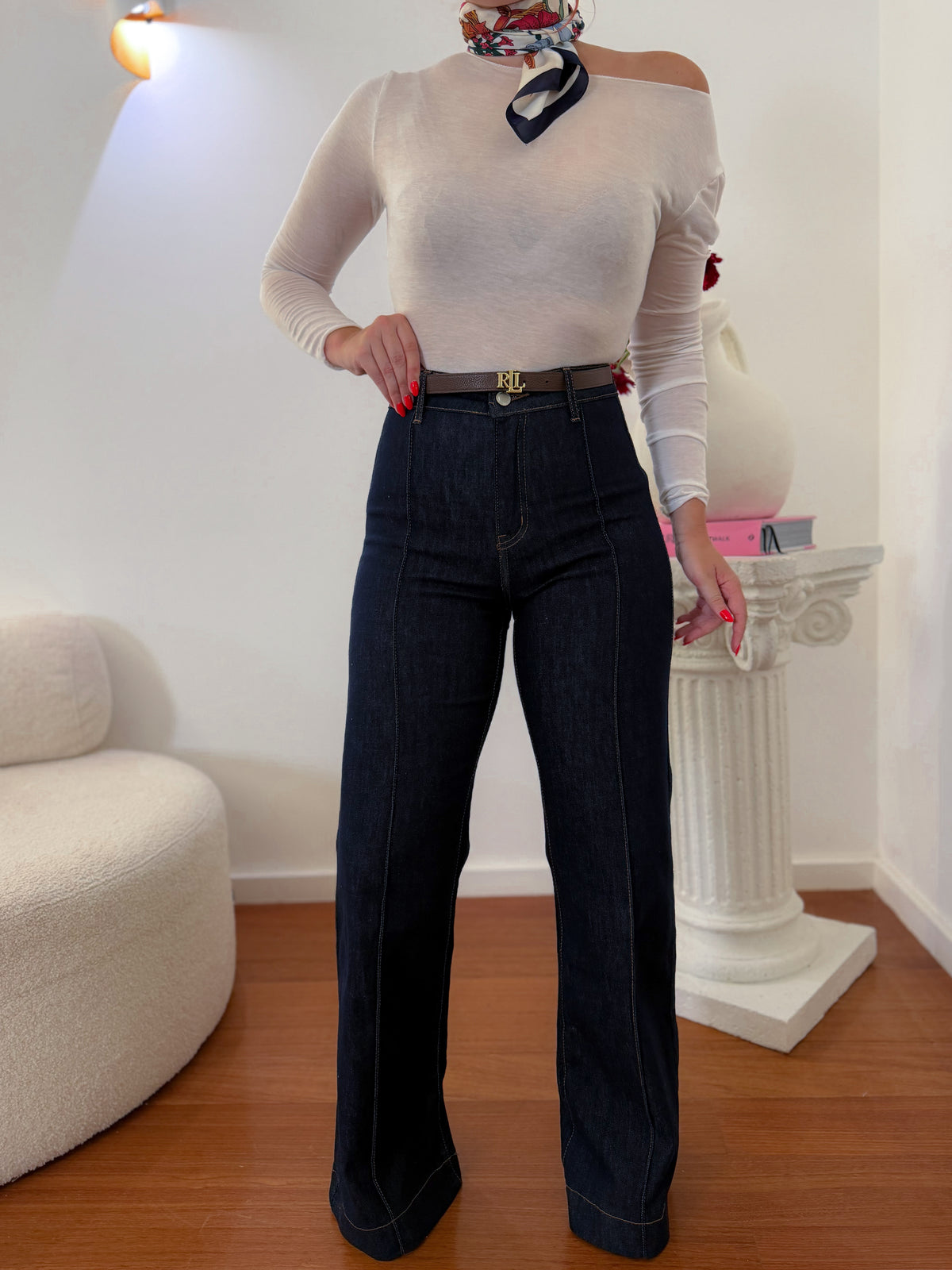 Jeans com cinta de compressão