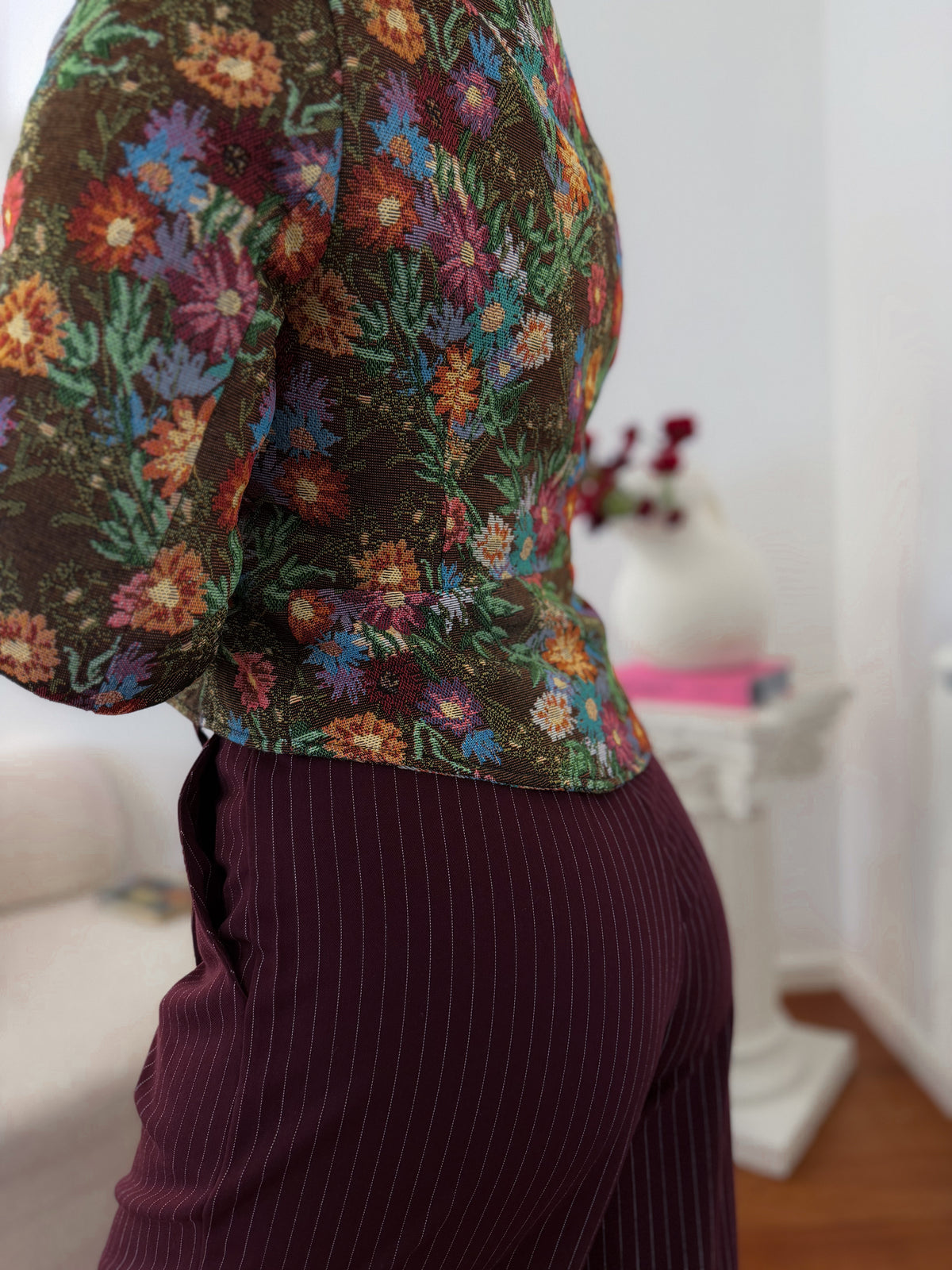 Casaco Militar Feminino em Jacquard Floral