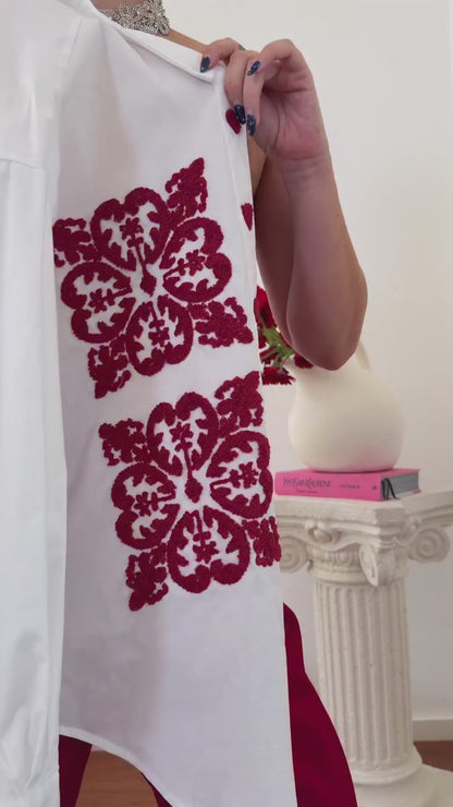 Camisa com bordado